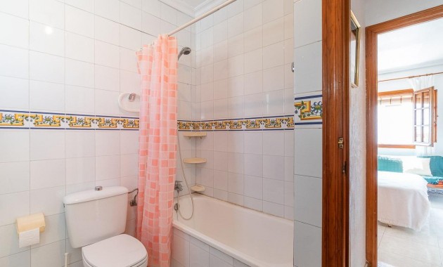 Sale - Apartment / flat -
Torrevieja - Torreblanca