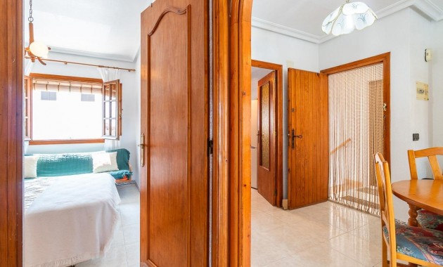 Sale - Apartment / flat -
Torrevieja - Torreblanca