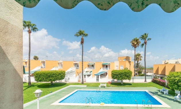 Sale - Apartment / flat -
Torrevieja - Torreblanca