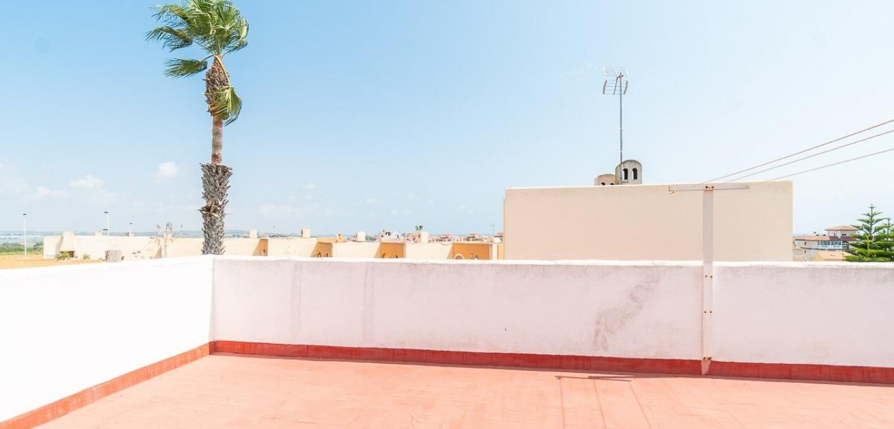 Sale - Apartment / flat -
Torrevieja - Torreblanca
