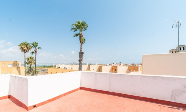 Sale - Apartment / flat -
Torrevieja - Torreblanca