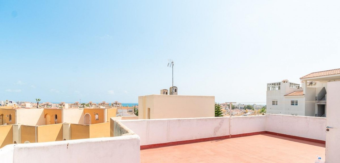 Sale - Apartment / flat -
Torrevieja - Torreblanca
