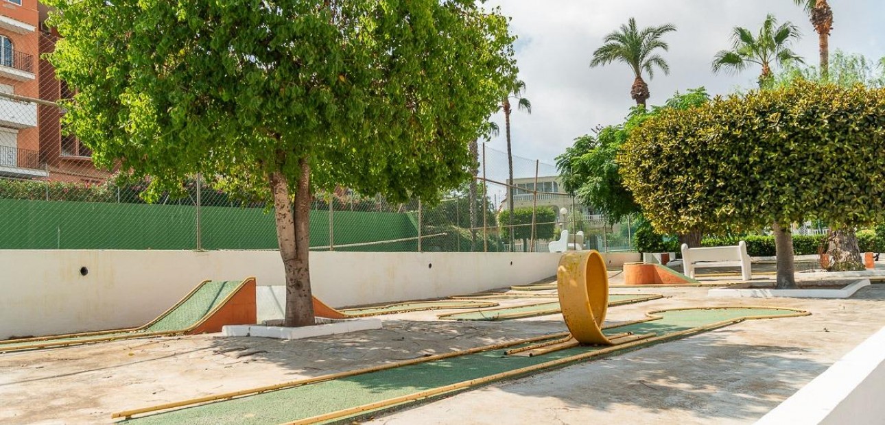 Sale - Apartment / flat -
Torrevieja - Torreblanca
