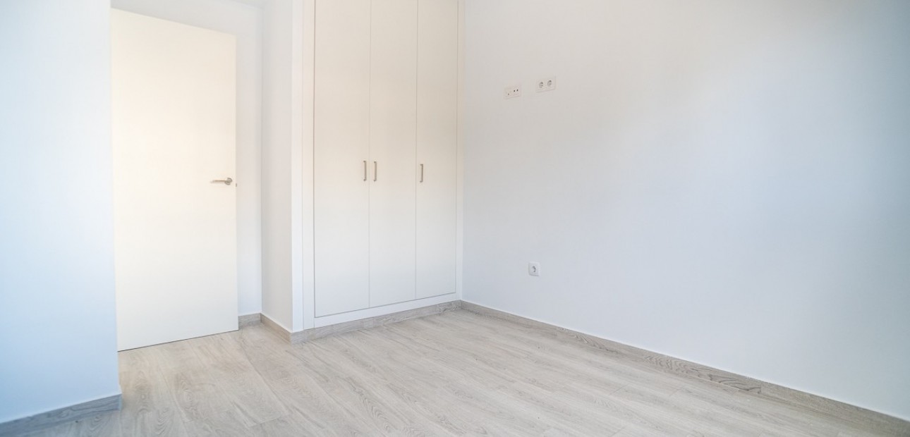 Sale - Apartment / flat -
Orihuela Costa - Los Dolses