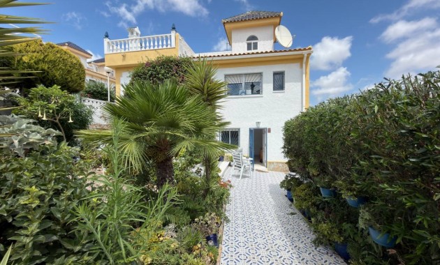 Sale - Villa -
Ciudad Quesada - Costa Blanca