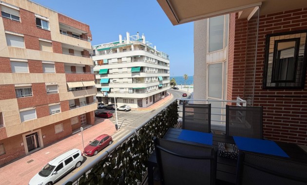 Sale - Apartment / flat -
Torrevieja - Playa del cura