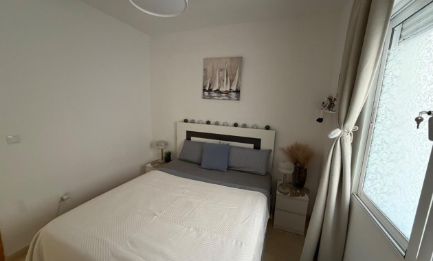 Sale - Apartment / flat -
Torrevieja - Playa del cura