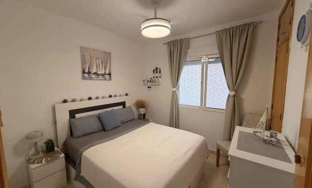 Sale - Apartment / flat -
Torrevieja - Playa del cura