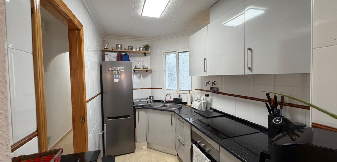 Sale - Apartment / flat -
Torrevieja - Playa del cura