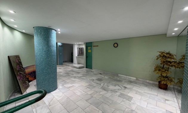 Sale - Apartment / flat -
Torrevieja - Playa del cura