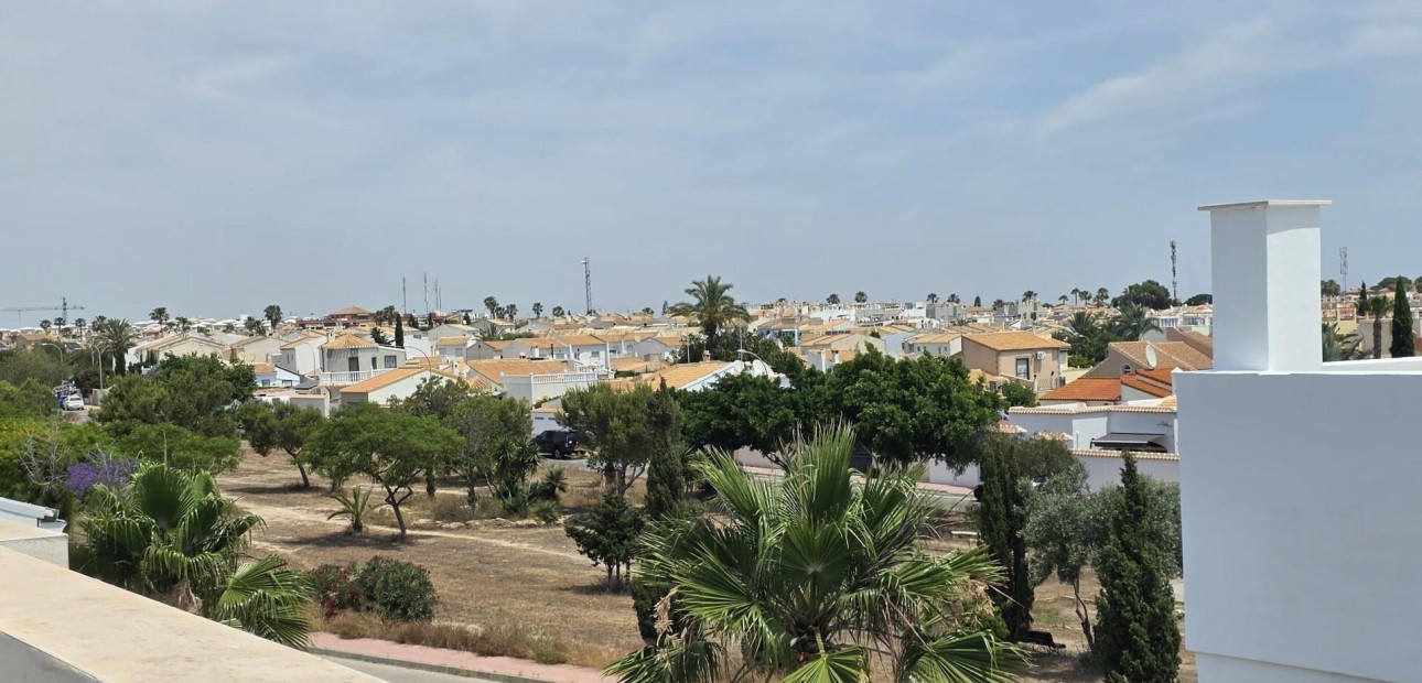 Sale - Terraced house -
Orihuela Costa - Lomas de Cabo Roig-Los Dolses