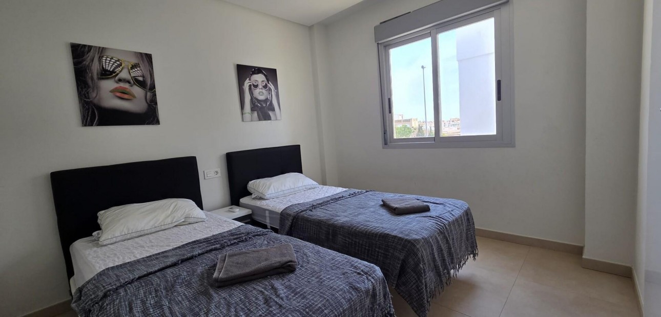 Sale - Terraced house -
Orihuela Costa - Lomas de Cabo Roig-Los Dolses