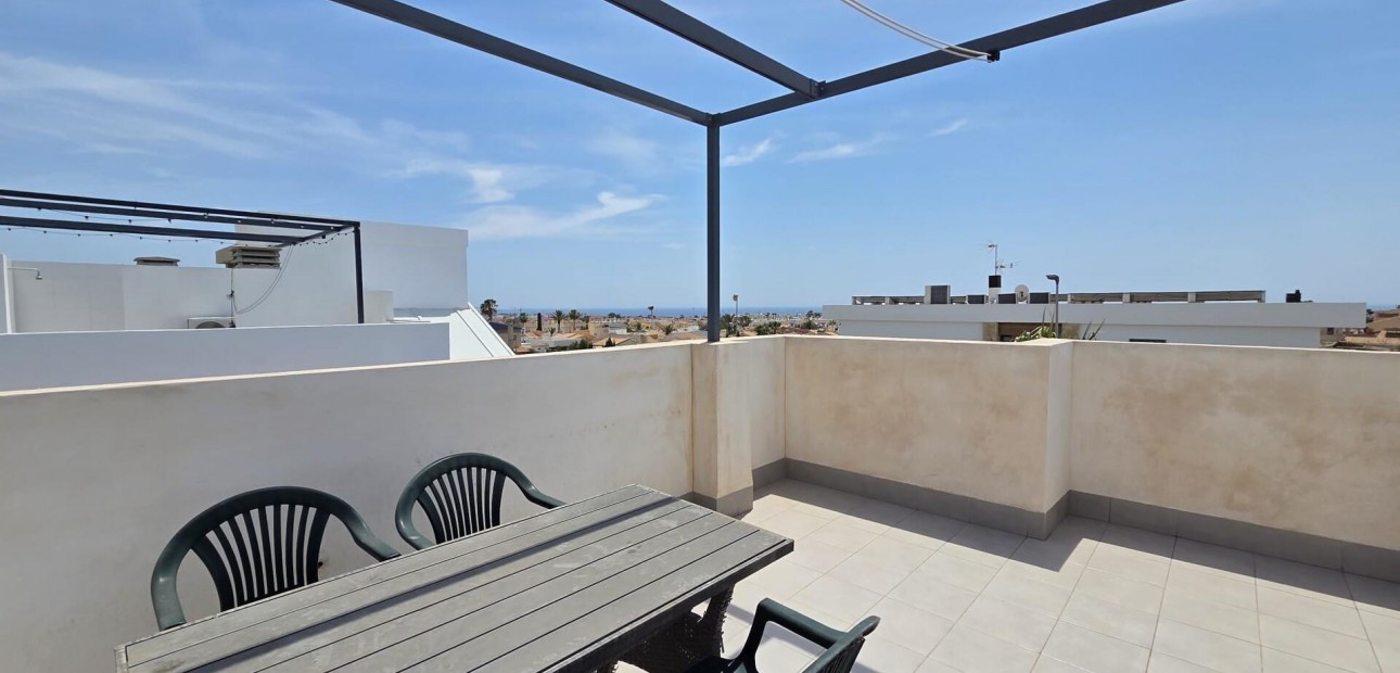 Sale - Terraced house -
Orihuela Costa - Lomas de Cabo Roig-Los Dolses