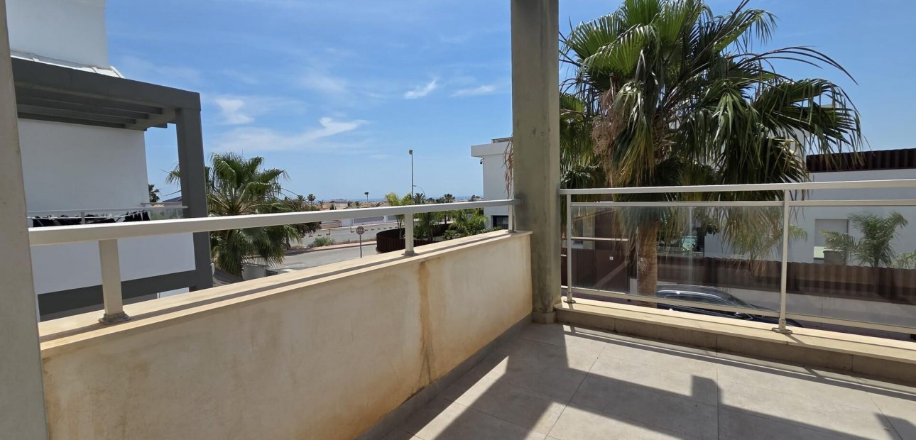 Sale - Terraced house -
Orihuela Costa - Lomas de Cabo Roig-Los Dolses