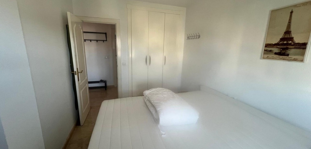 Sale - Apartment / flat -
Orihuela Costa - PAU 26