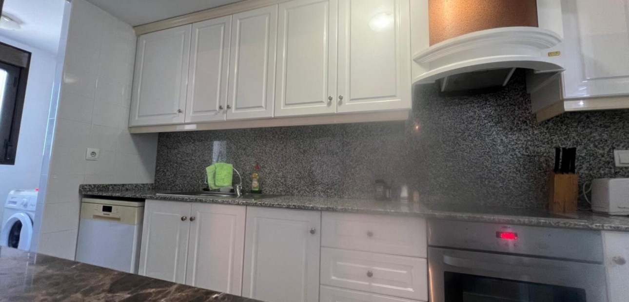 Sale - Apartment / flat -
Orihuela Costa - PAU 26