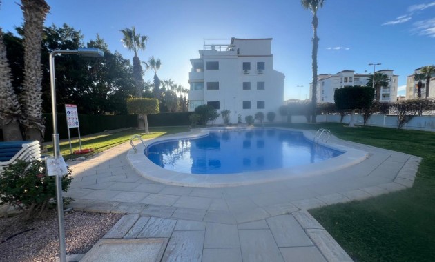 Sale - Apartment / flat -
Orihuela Costa - PAU 26