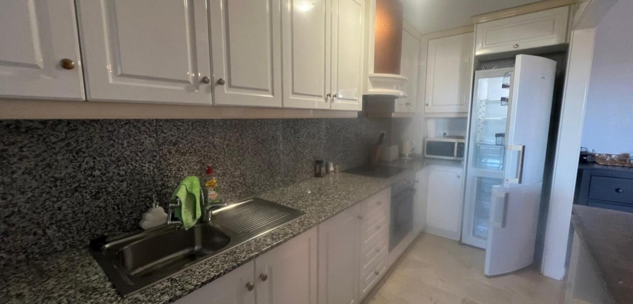 Sale - Apartment / flat -
Orihuela Costa - PAU 26