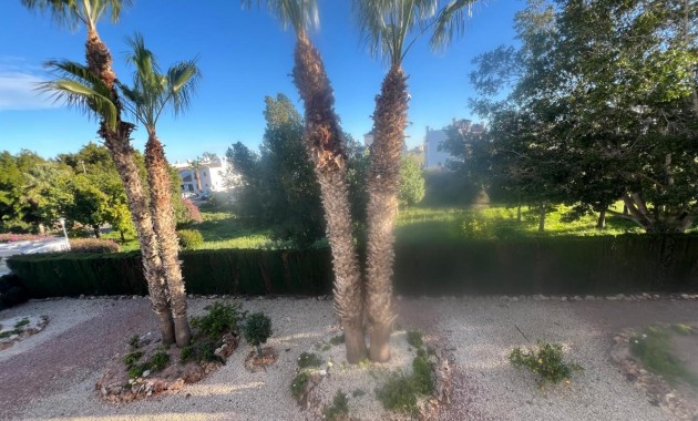 Sale - Apartment / flat -
Orihuela Costa - PAU 26