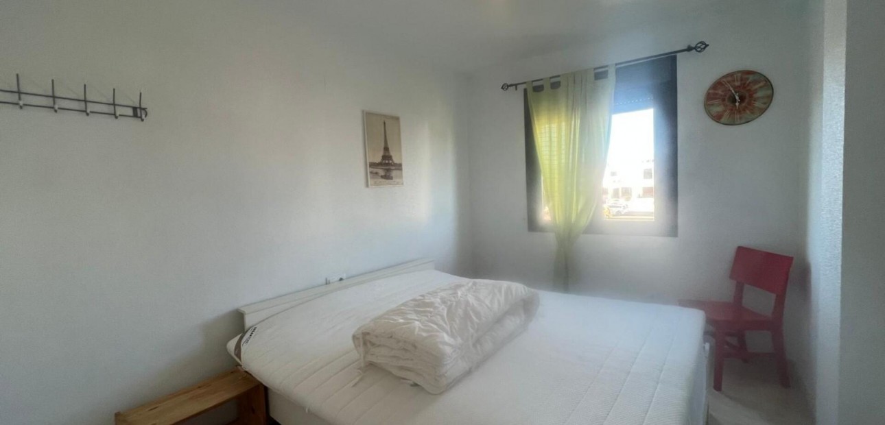 Sale - Apartment / flat -
Orihuela Costa - PAU 26