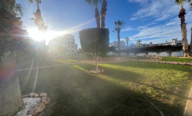 Sale - Apartment / flat -
Orihuela Costa - PAU 26