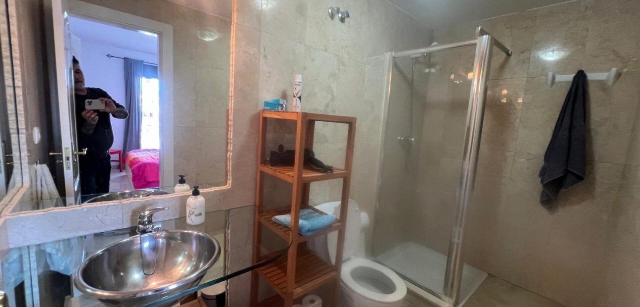 Sale - Apartment / flat -
Orihuela Costa - PAU 26