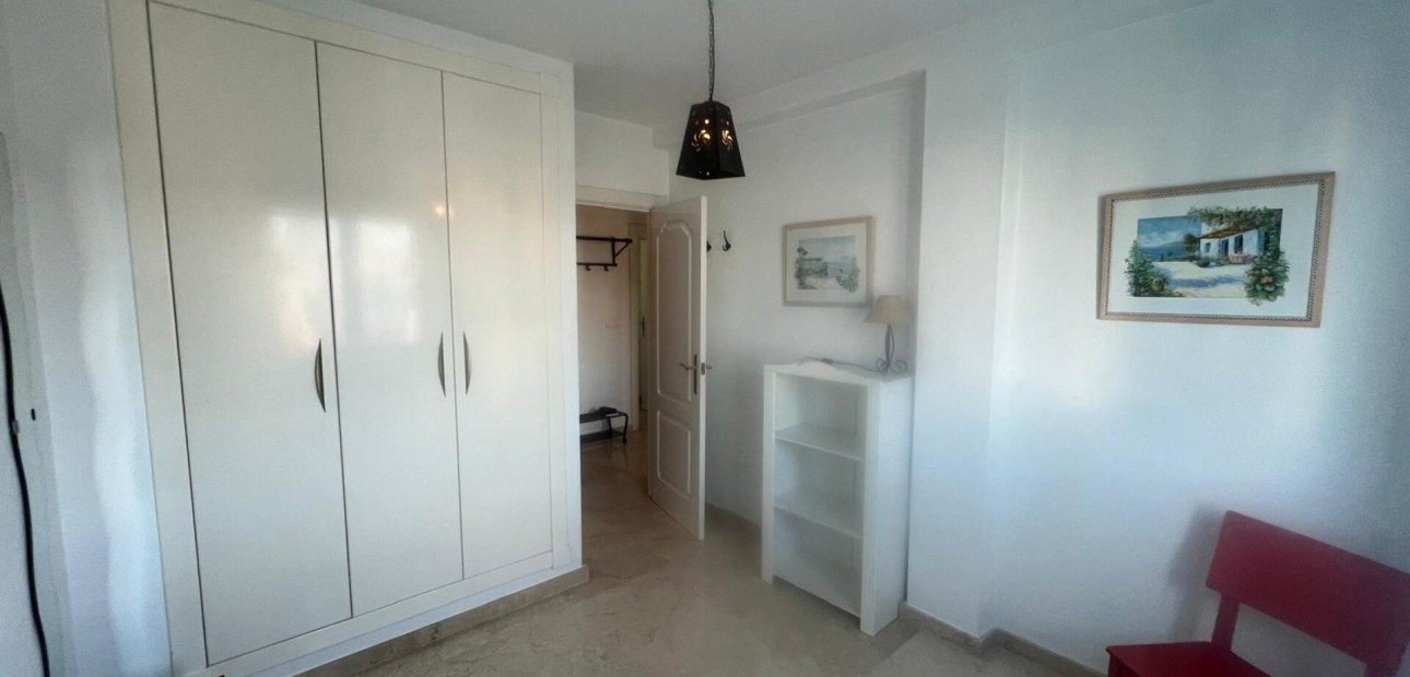 Sale - Apartment / flat -
Orihuela Costa - PAU 26