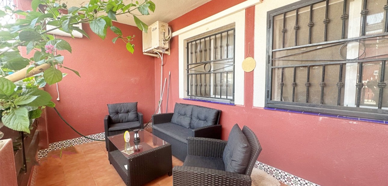 Sale - Apartment / flat -
Orihuela Costa - Los Altos