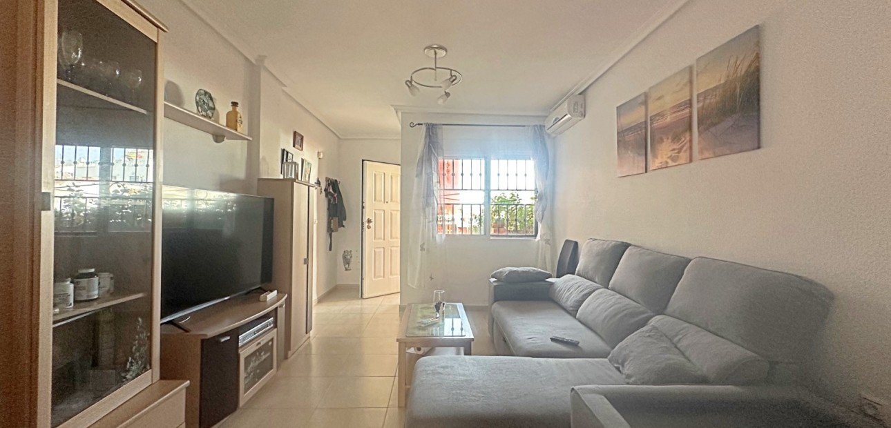 Sale - Apartment / flat -
Orihuela Costa - Los Altos