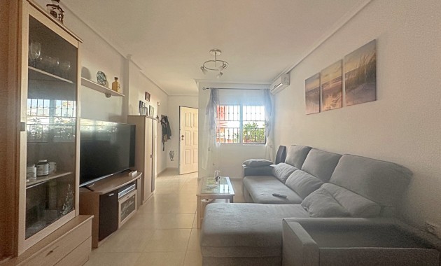 Sale - Apartment / flat -
Orihuela Costa - Los Altos