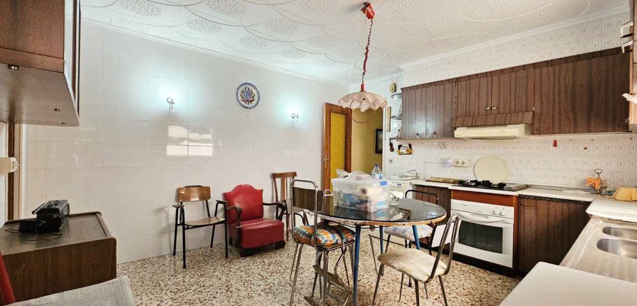 Sale - Building (Mixed-Use) -
Torrevieja - Torrevieja - Centre