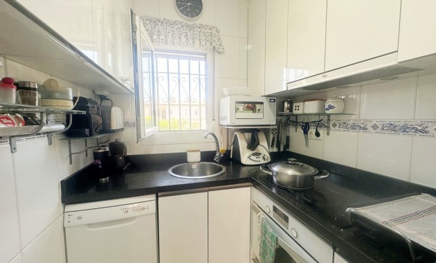 Sale - Apartment / flat -
Torrevieja - Aguas Nuevas