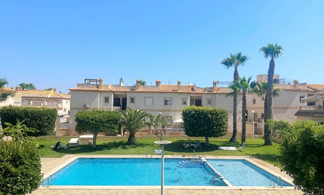 Sale - Apartment / flat -
Torrevieja - Aguas Nuevas