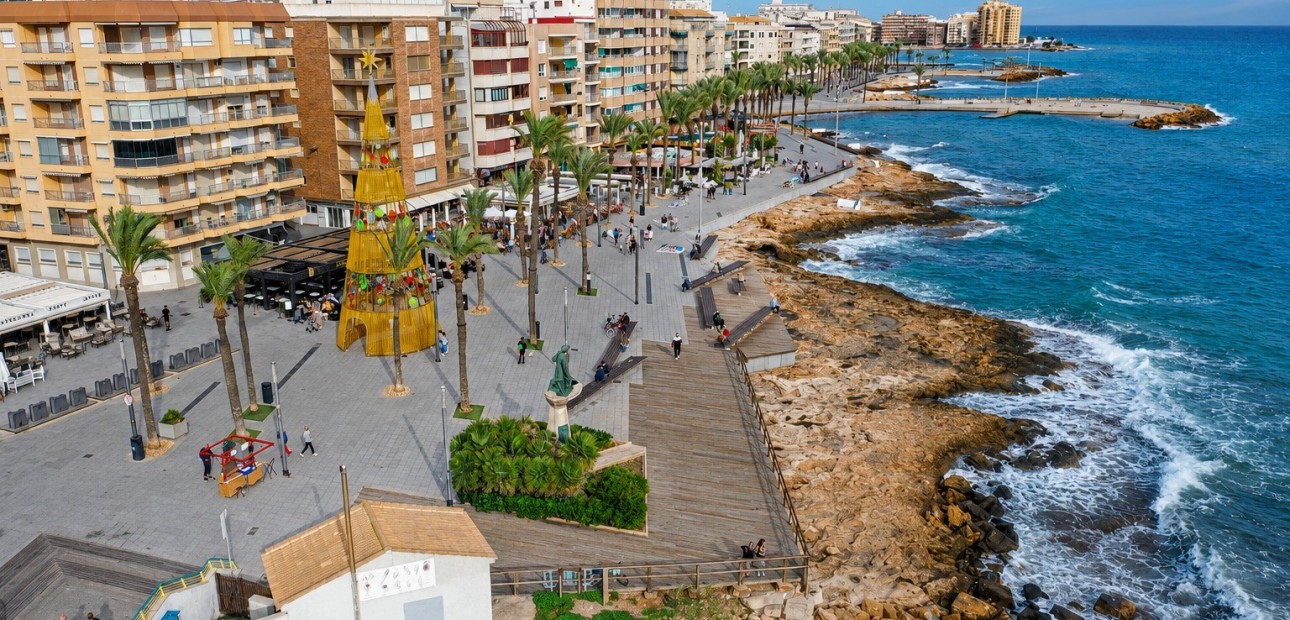 Sale - Apartment / flat -
Torrevieja - Aguas Nuevas