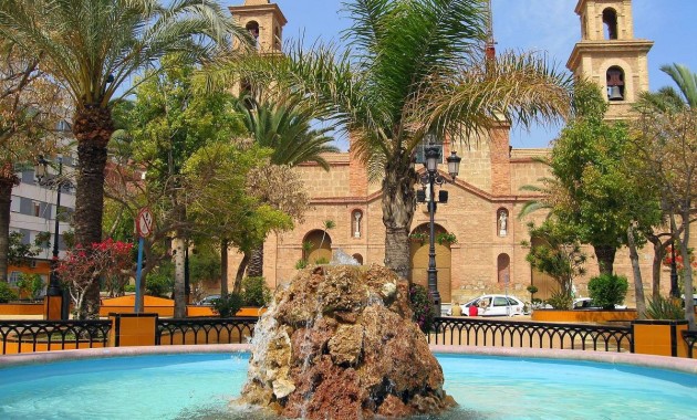 Sale - Apartment / flat -
Torrevieja - Aguas Nuevas