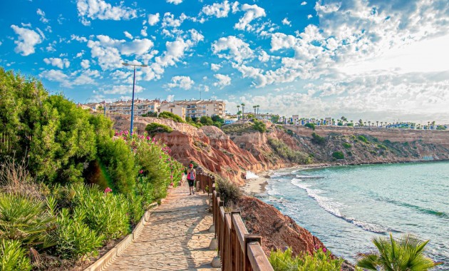 Sale - Apartment / flat -
Torrevieja - Aguas Nuevas