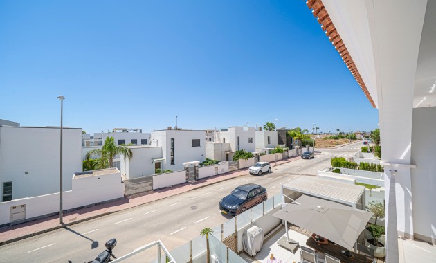 Sale - Apartment / flat -
Ciudad Quesada - La Laguna