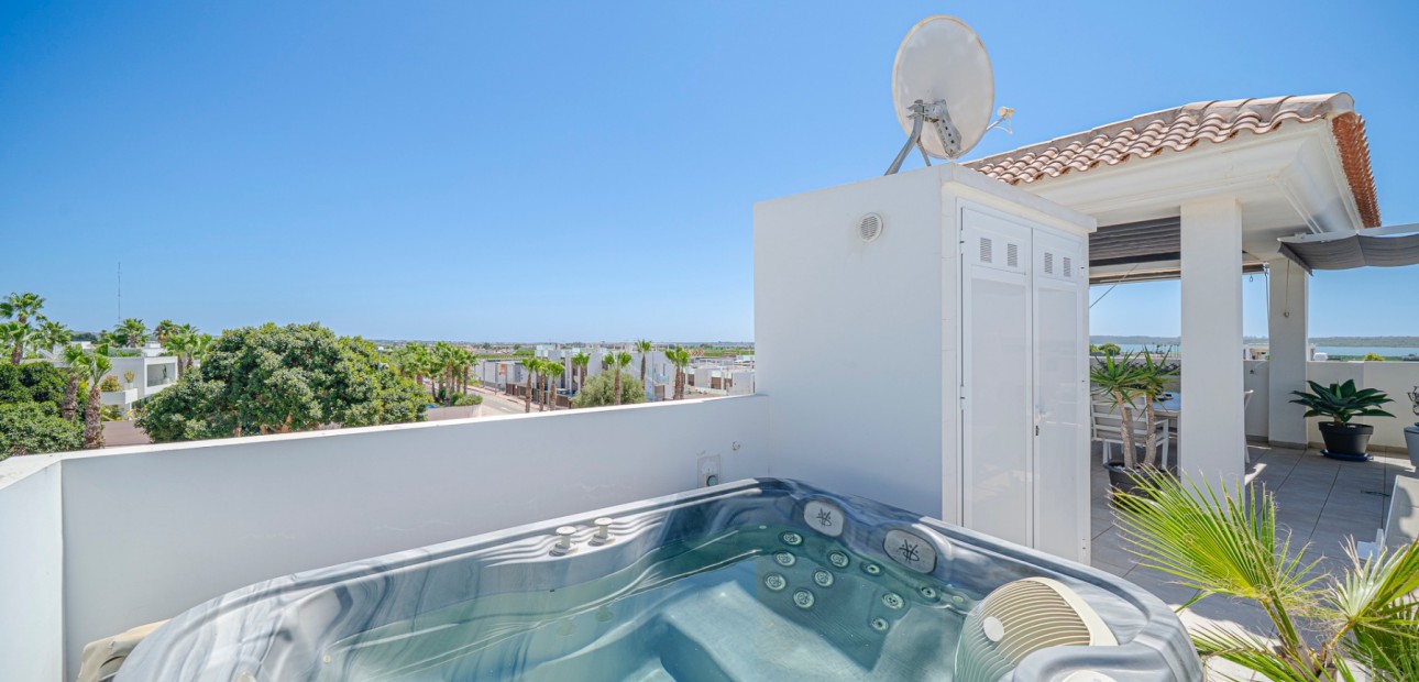Sale - Apartment / flat -
Ciudad Quesada - La Laguna