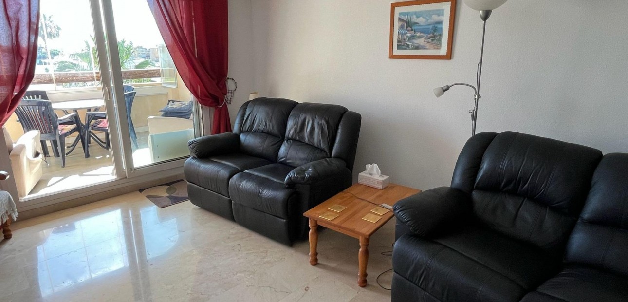 Sale - Apartment / flat -
Orihuela Costa - Playa Flamenca
