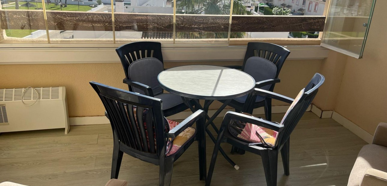 Sale - Apartment / flat -
Orihuela Costa - Playa Flamenca