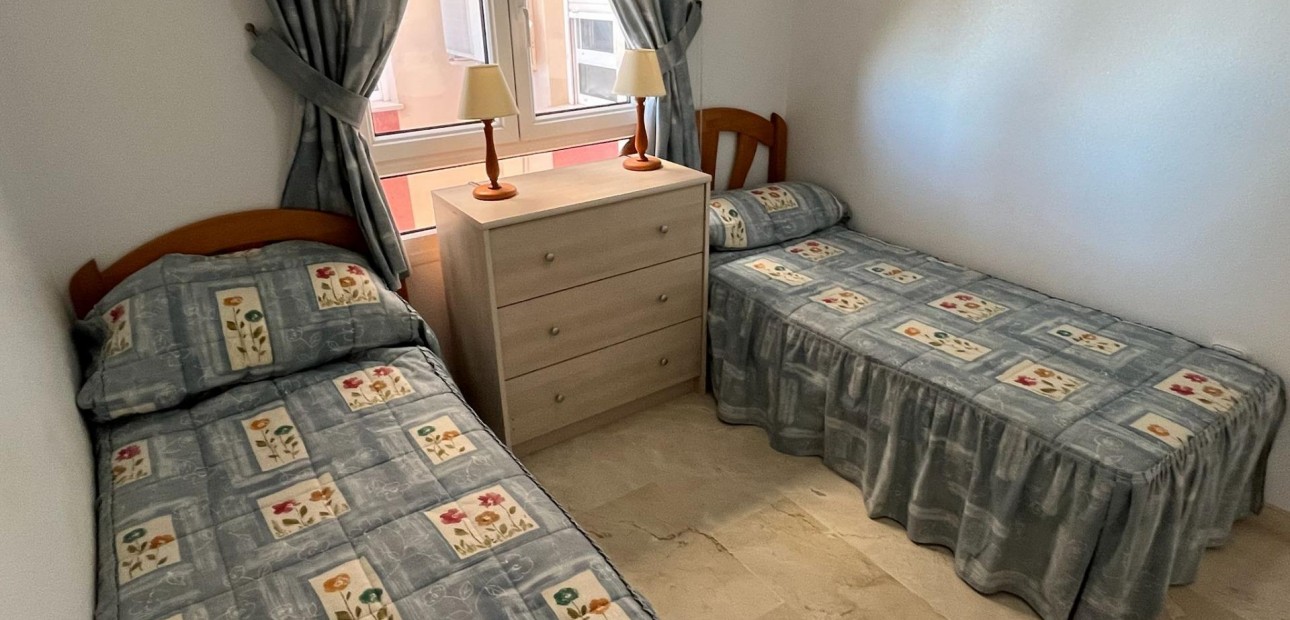 Sale - Apartment / flat -
Orihuela Costa - Playa Flamenca
