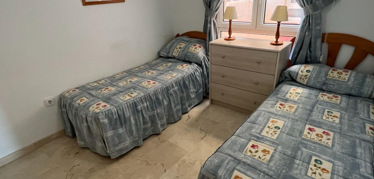 Sale - Apartment / flat -
Orihuela Costa - Playa Flamenca