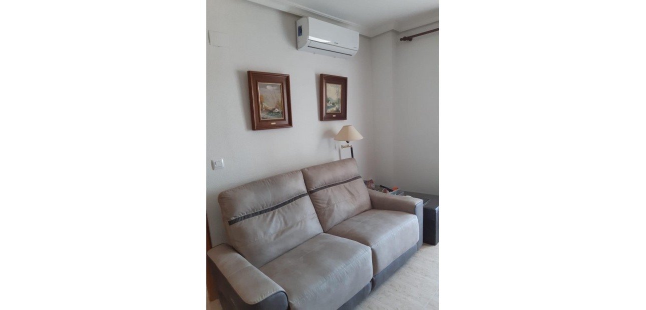 Sale - Terraced house -
Torrevieja - Los Balcones - Los Altos del Edén