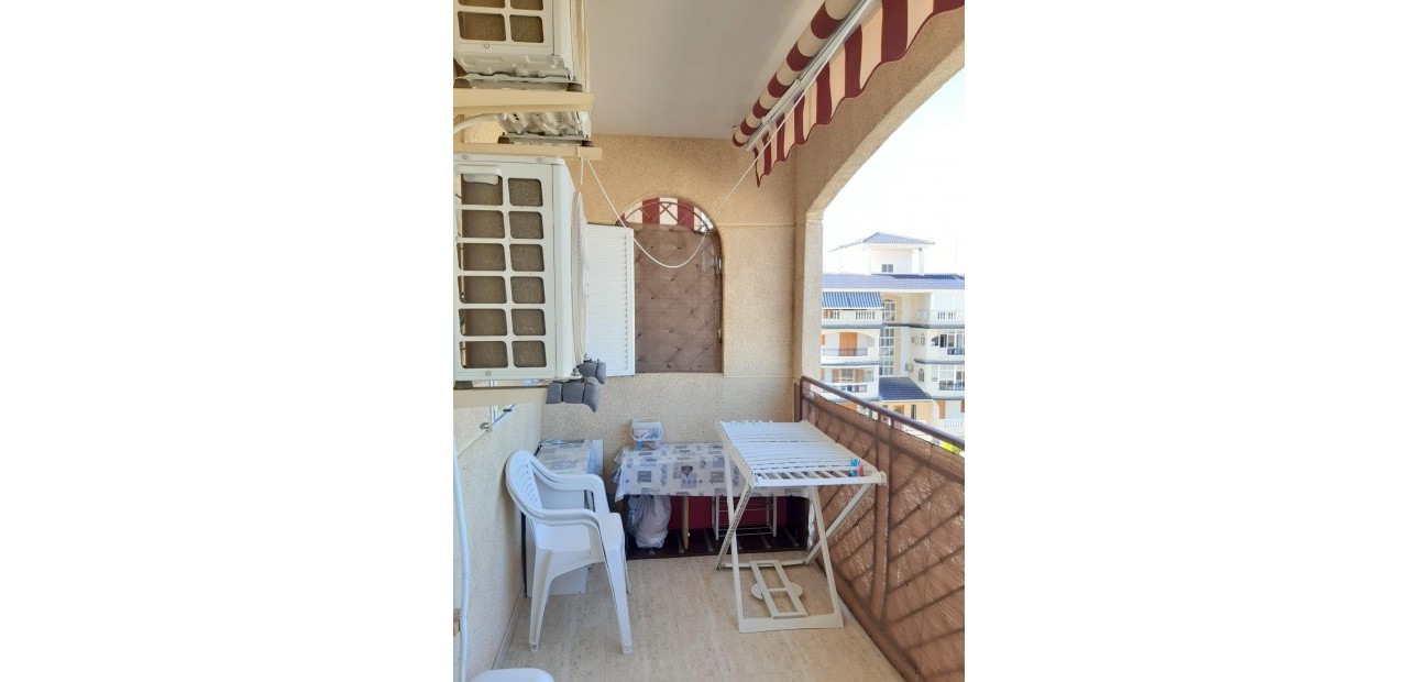 Sale - Terraced house -
Torrevieja - Los Balcones - Los Altos del Edén