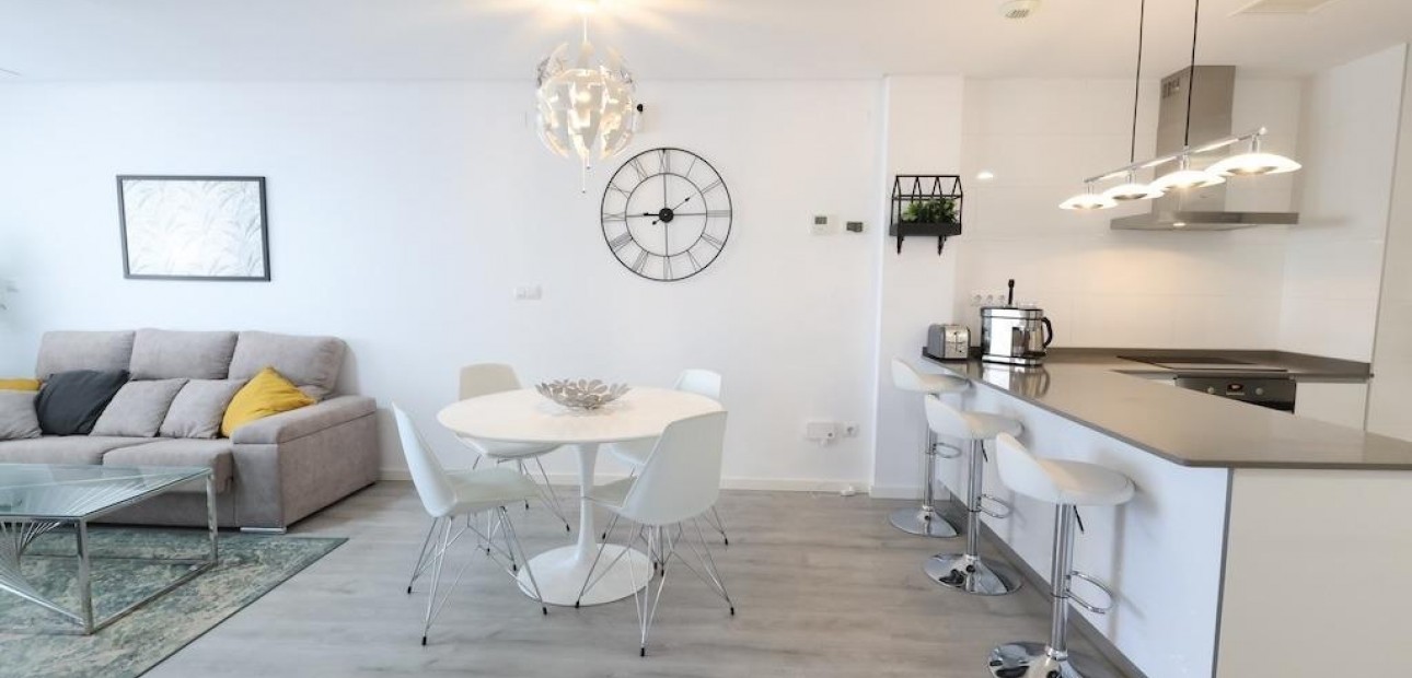 Sale - Apartment / flat -
Orihuela Costa - Los Dolses