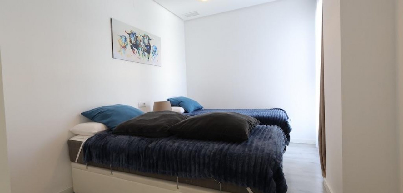 Sale - Apartment / flat -
Orihuela Costa - Los Dolses