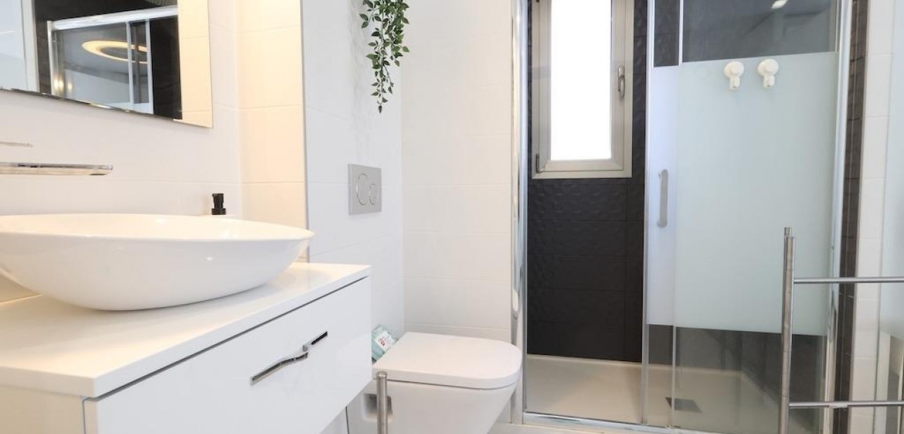Sale - Apartment / flat -
Orihuela Costa - Los Dolses