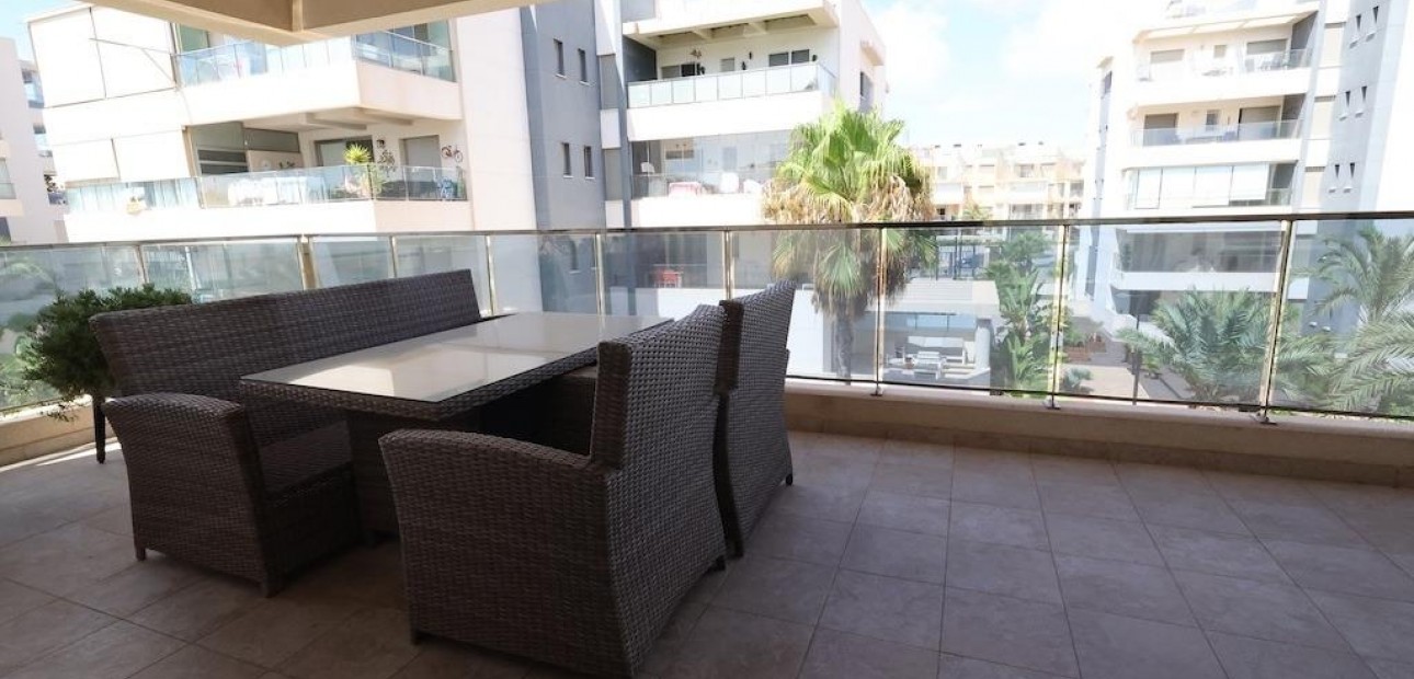Sale - Apartment / flat -
Orihuela Costa - Los Dolses