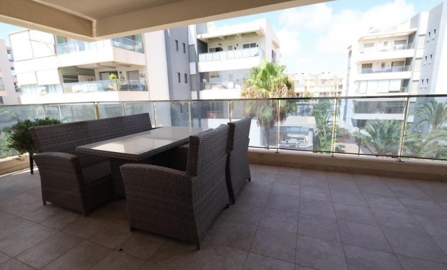 Sale - Apartment / flat -
Orihuela Costa - Los Dolses