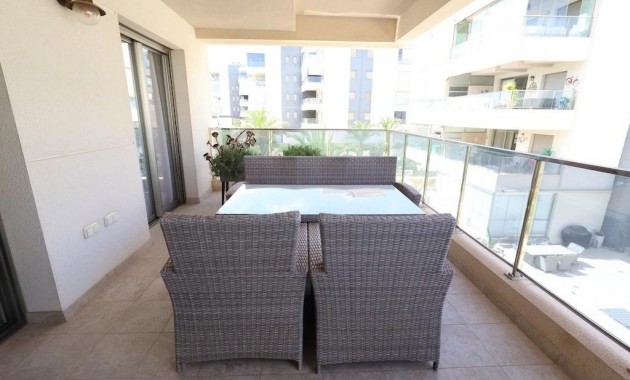 Sale - Apartment / flat -
Orihuela Costa - Los Dolses